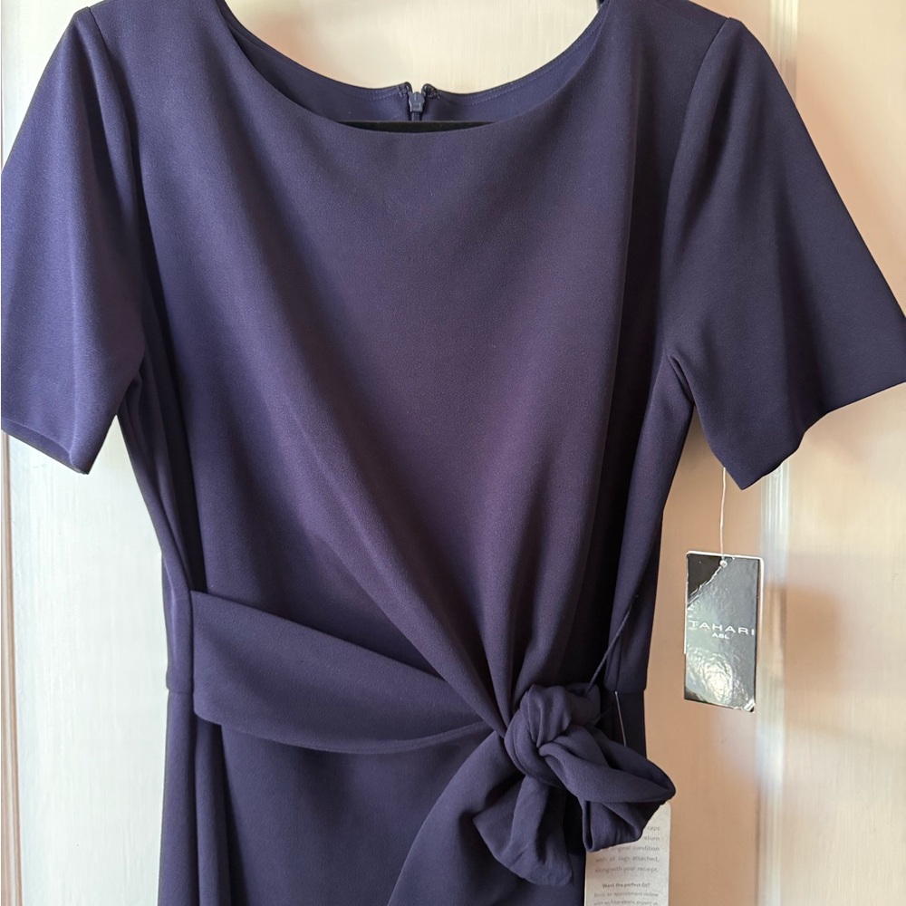Elegant Tahari Navy Blue Dress NWT Size 8
